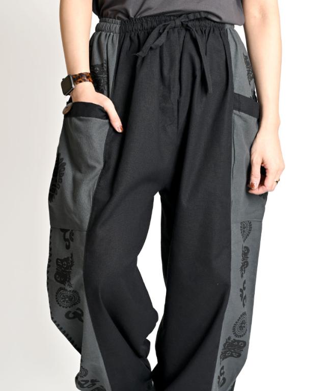 カルチャーミックスな着こなし。オームヒンディーカーゴパンツ