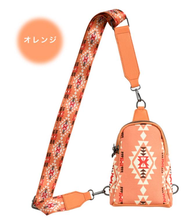 身軽にお出かけ。ネイティブ柄ボディバッグ