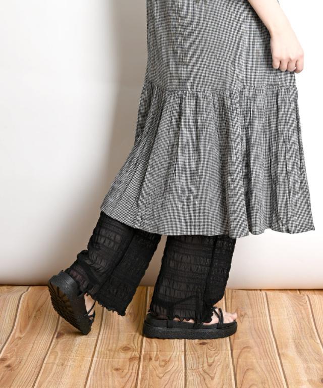 一歩先ゆく大人のおしゃれ。シアープリーツレギンス