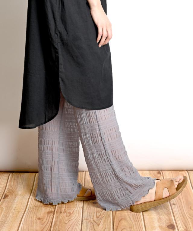 一歩先ゆく大人のおしゃれ。シアープリーツレギンス