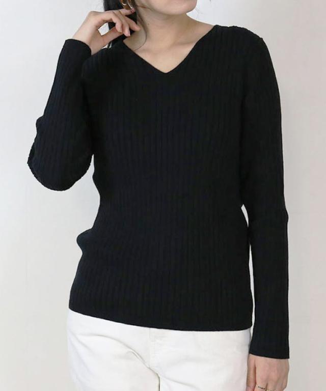 Vネックリブニット