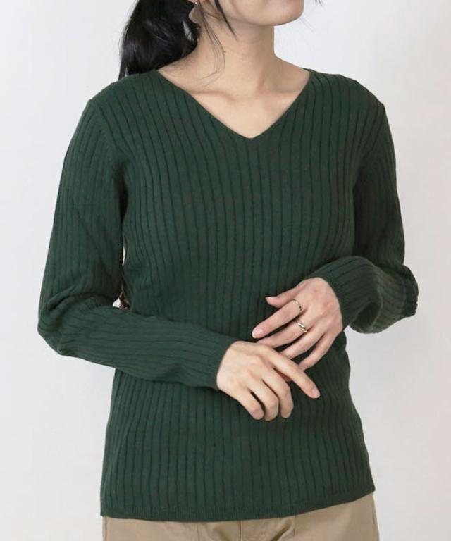 Vネックリブニット