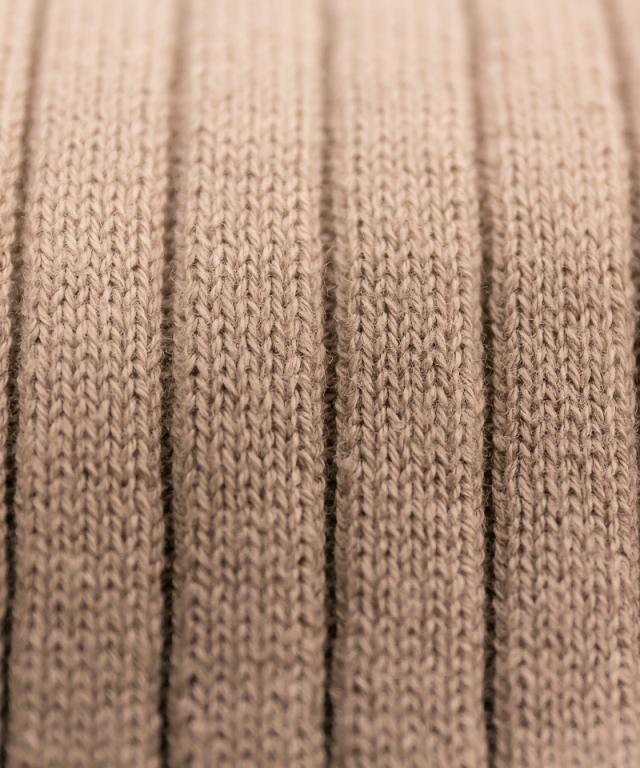 リブニットボートネックセーター