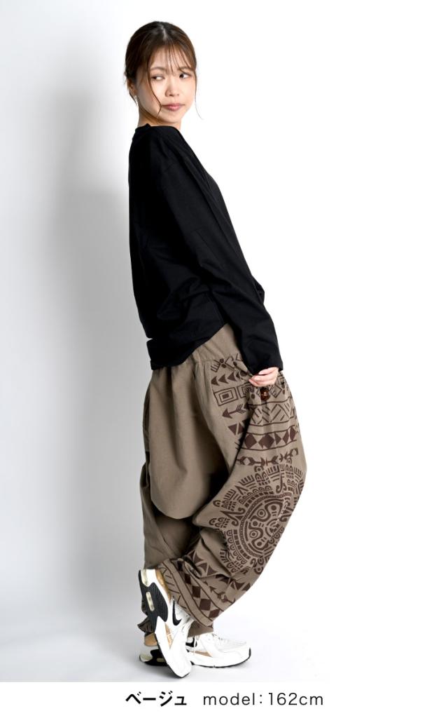 たまり感で、差がつく。サイドポケット柄サルエルパンツ