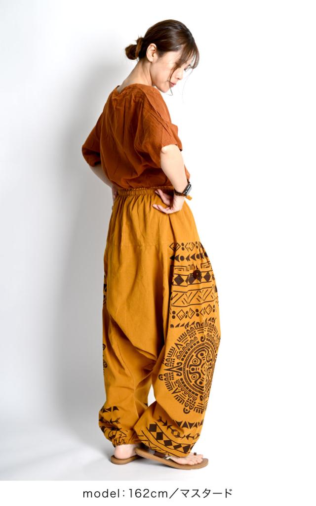 たまり感で、差がつく。サイドポケット柄サルエルパンツ