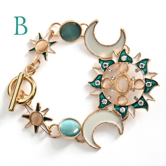 月と太陽を手元にまとって。月と太陽のブレスレット