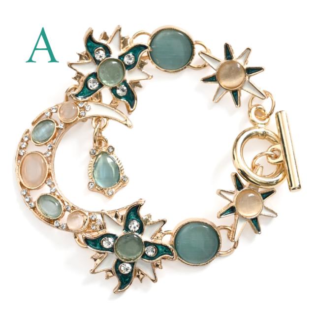 月と太陽を手元にまとって。月と太陽のブレスレット