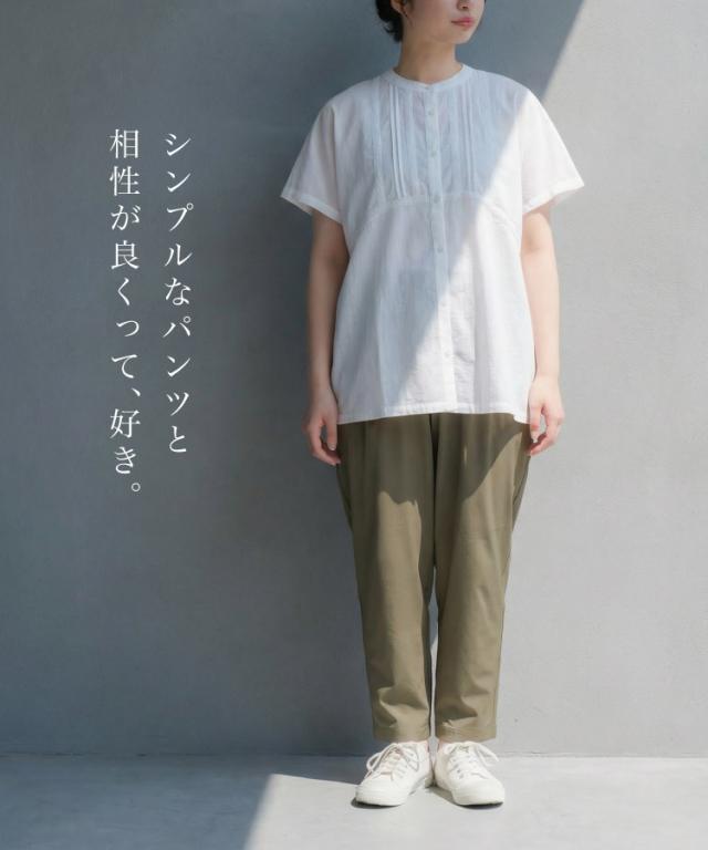 あえて、ゆるく着てる。コットンレース付前開きブラウス