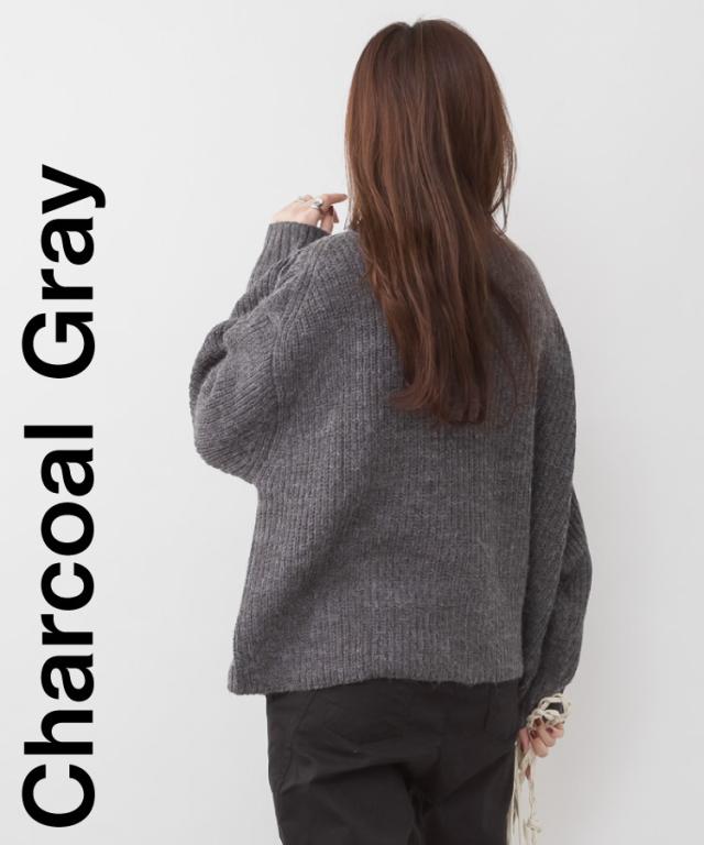 バルキーサイドボタンハイネックセーター