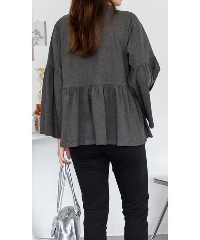 ペプラムギャザーブラウス風カットソー