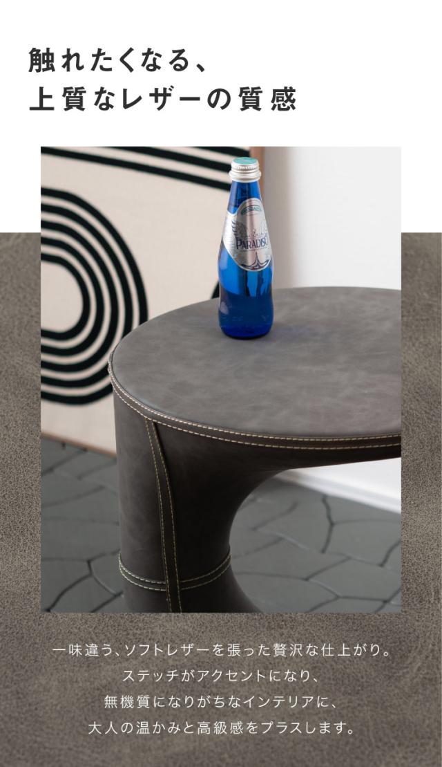 ソファの横が、私だけの特等席になる。サイドテーブル