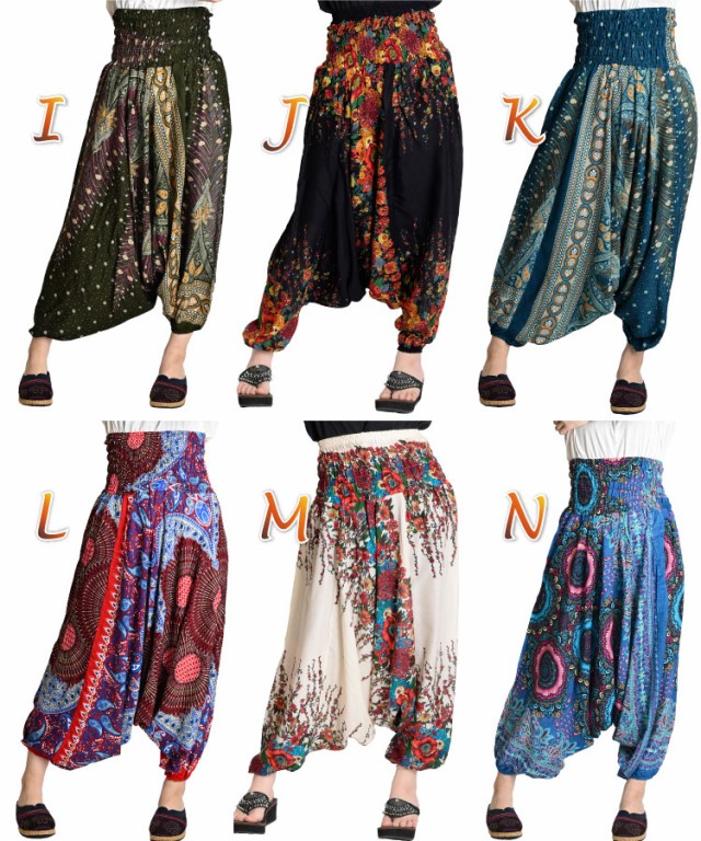 エスニックプリントで個性的!ゆったりサルエルパンツ