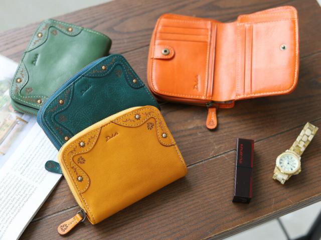 Dakota マーゴット 二つ折り財布 0031600