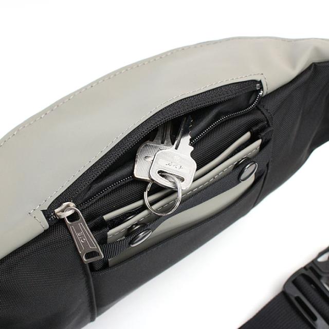 CIE VARIOUS BODYBAG シー ヴェアリアス ボディバッグ