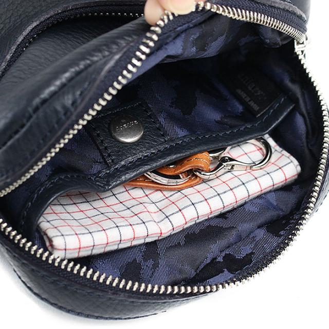 アニアリ ショルダーバッグ