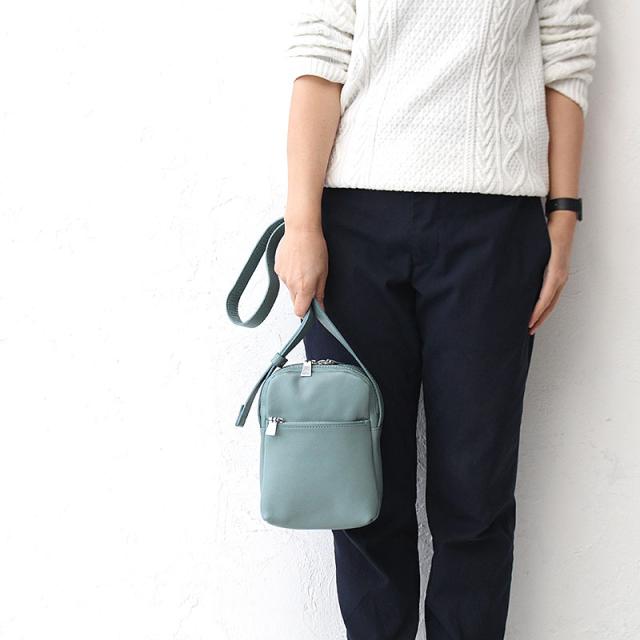 アニアリ ショルダーバッグ