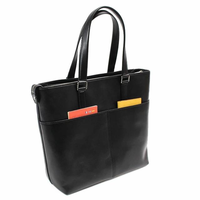 細部にもこだわったポーターのショルダーバッグ