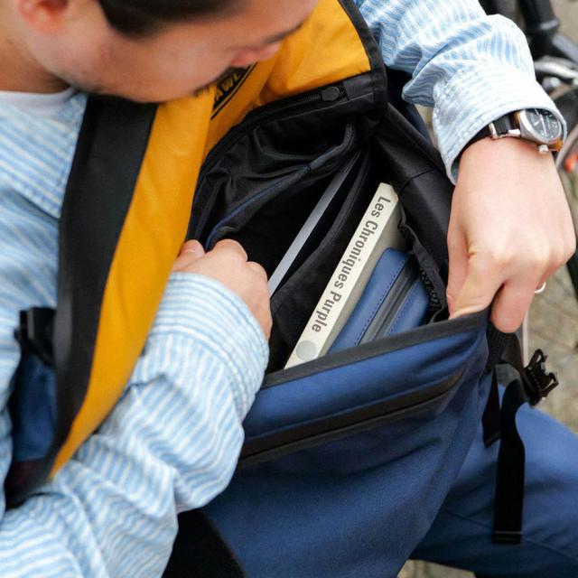 アッソブ メッセンジャーバッグ