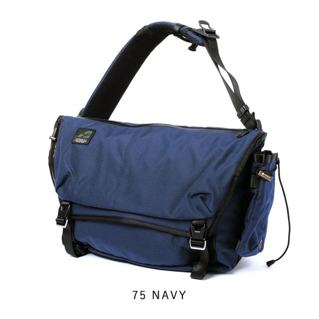 アッソブ メッセンジャーバッグ