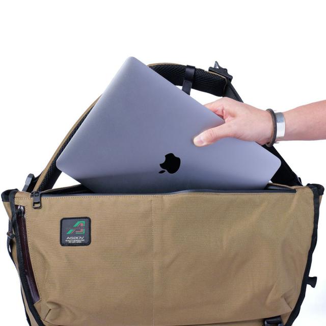 アッソブ メッセンジャーバッグ