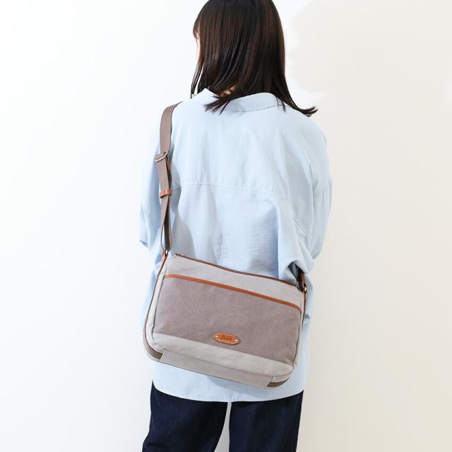 ダコタ ワールズ ショルダーバッグ 1531671