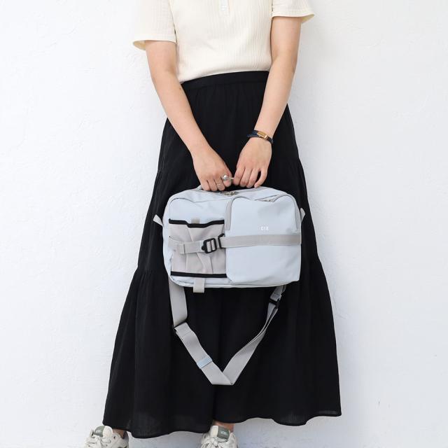 CIE GRID3 BOTTLE SHOULDER BAG (L) ISARAU SMALL OBSIDIAN BLACK ボディバッグ ウエストバッグ　32068 サムネ