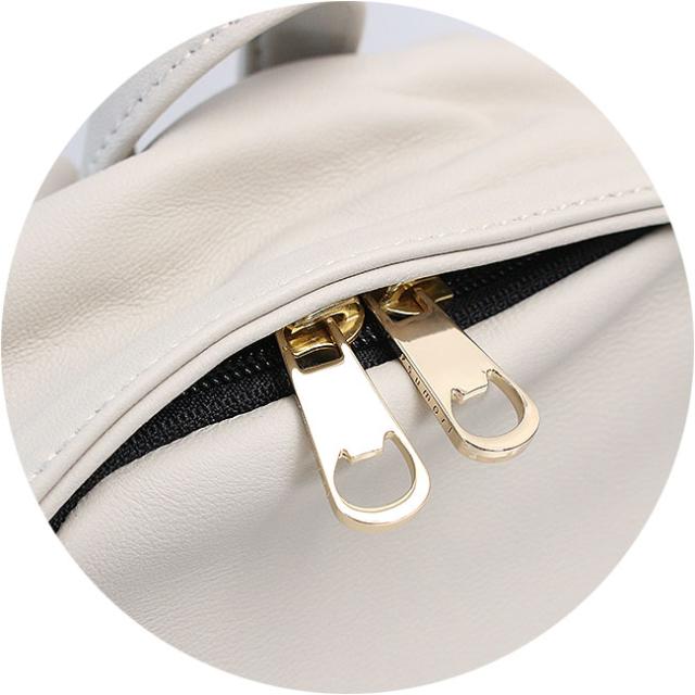 ツモリチサト ライトラム 羊革 レザーリュック 53441