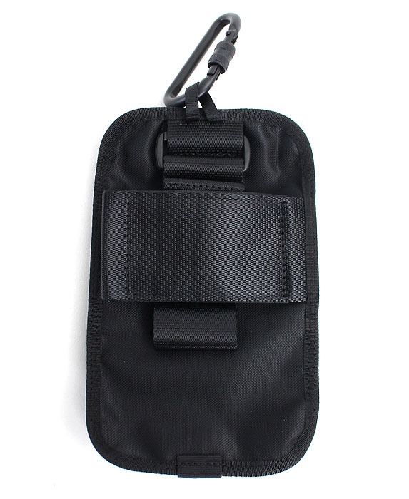 細部にもこだわったポーターのポーチ