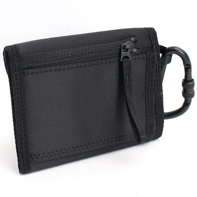 細部にもこだわったポーターのポーチ