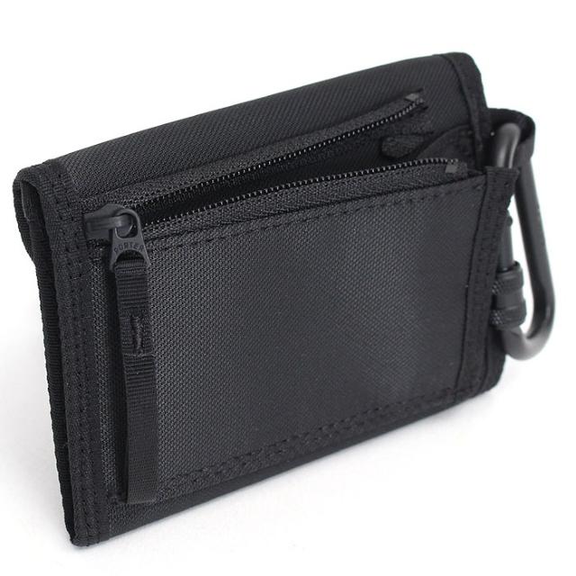 細部にもこだわったポーターのポーチ