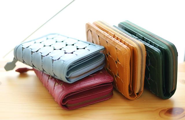 sybilla シビラ ムーチョ 二つ折り財布 5470420