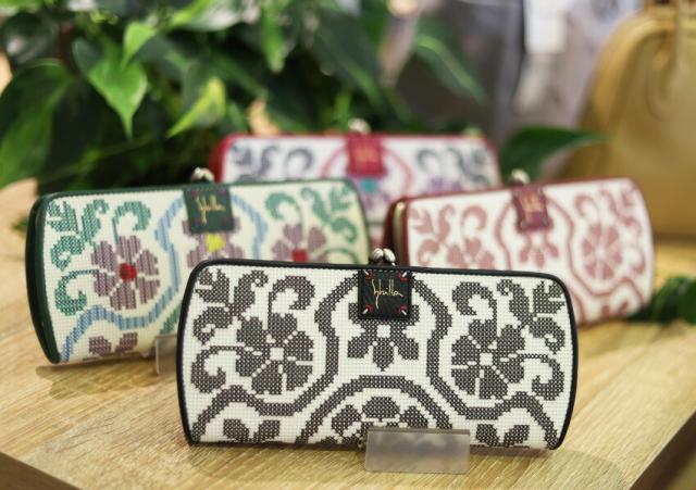 sybilla シビラ フガール がま口長財布 5470564