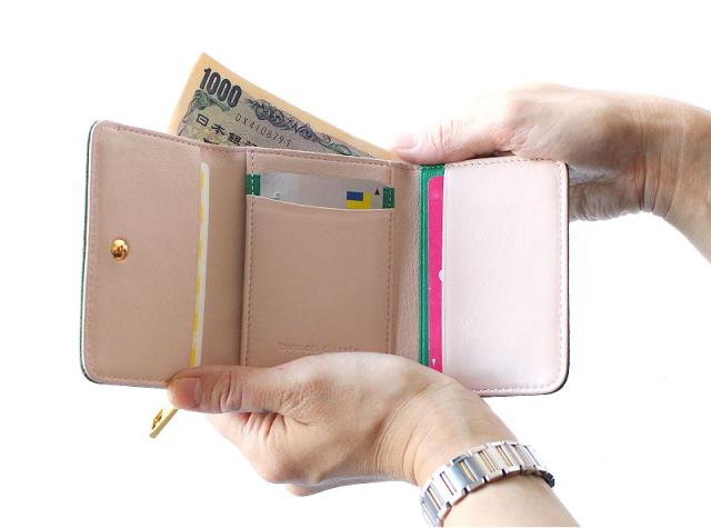 トリロジー モデル内装