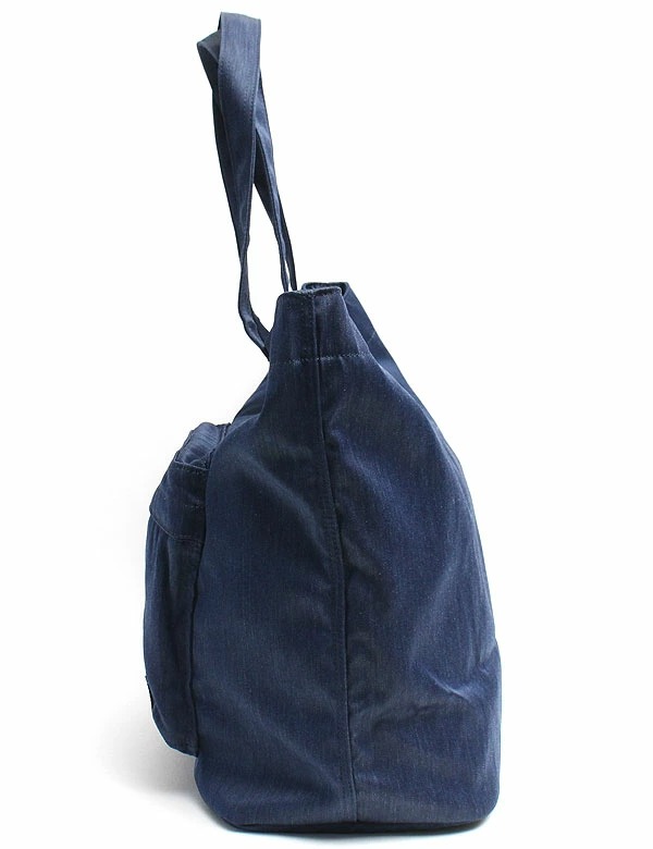 細部にもこだわったポーターのトートバッグ