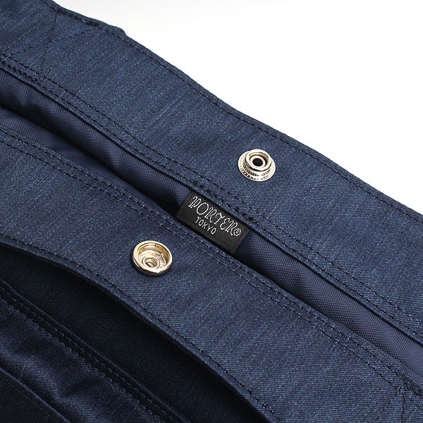 細部にもこだわったポーターのトートバッグ