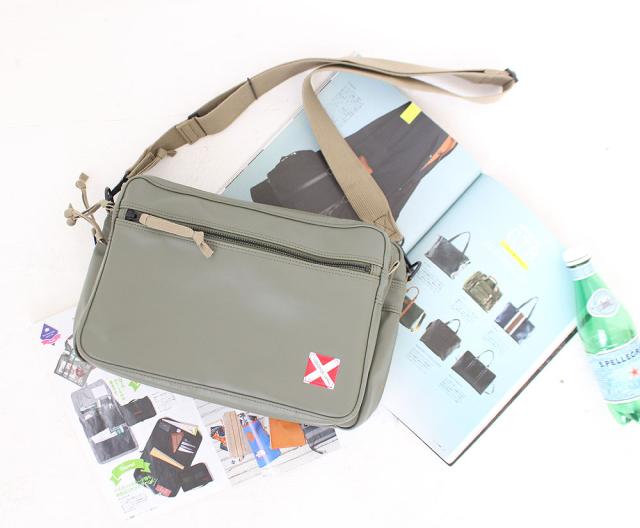 ラゲッジレーベル  ライナー ショルダーバッグ LUGGAGE LABEL LINER SHOULDER BAG 951-09240
