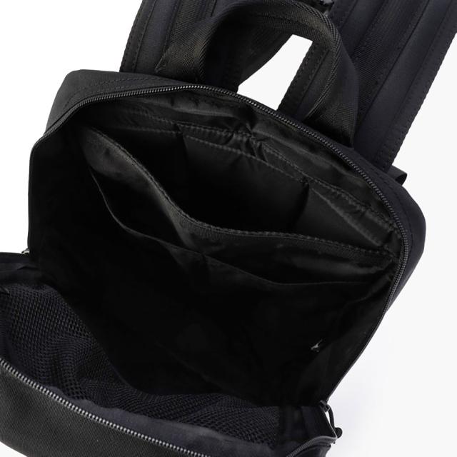 ブリーフィング バックパック