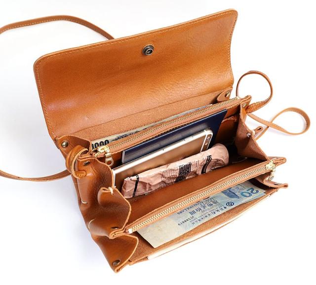 クレドラン バーグ 2WAYウォレットショルダー BAGU 2WAY WALLET SHOULDER cl3449 ディティール