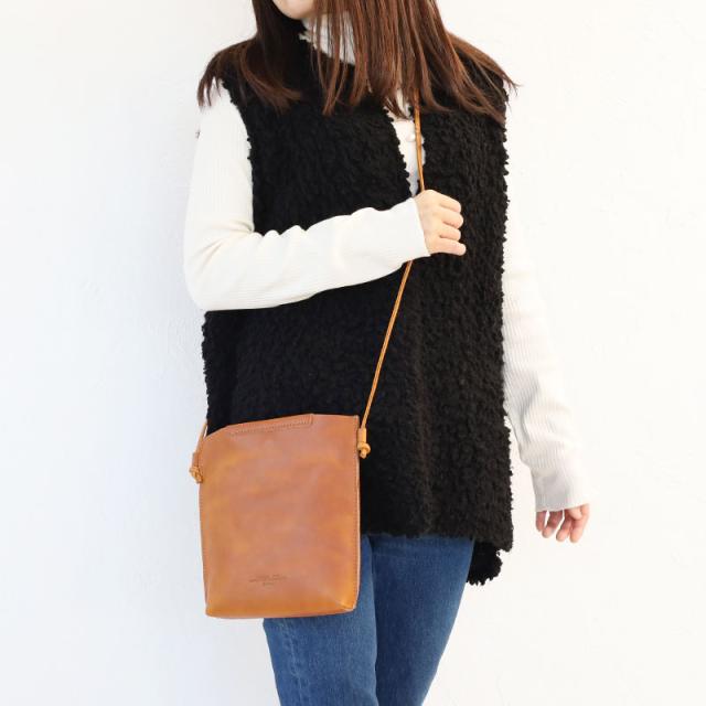 シーガルシップ オイルレザー ミニショルダーバッグ cmak1031