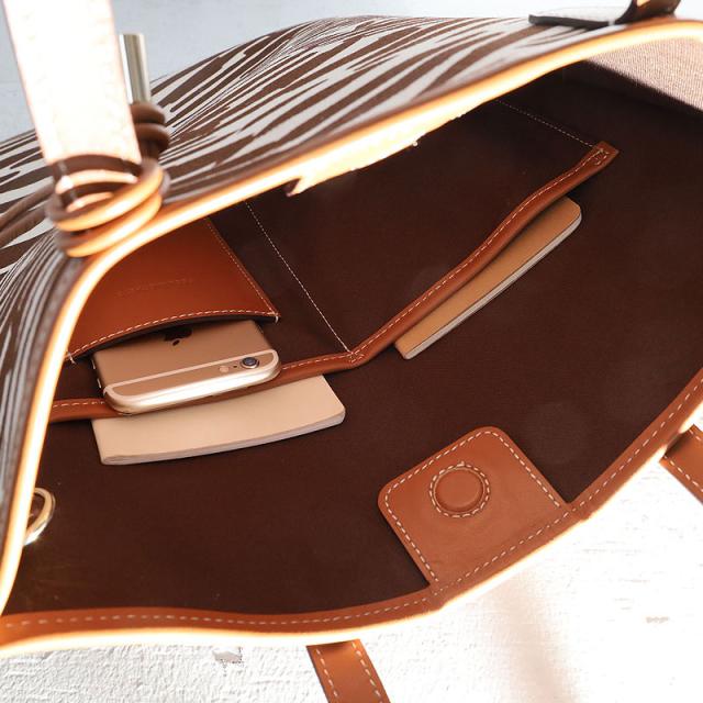 FEEL AND TASTE フィールアンドテイスト FLAT TOTE アニマルプリント