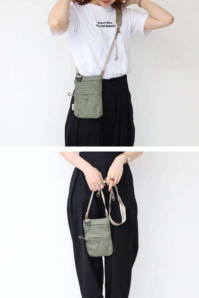 エフシーイー バーティカルポーチ