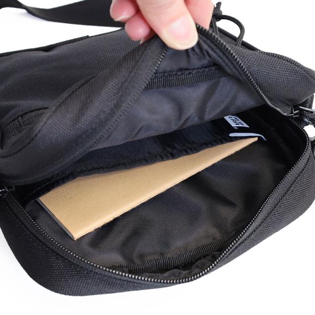 NEW ERA square shoulder pouch スクエア ショルダーポーチ 1.5L
