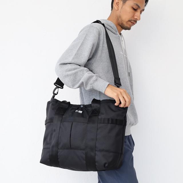 NEW ERA SHOULDER POUCH ショルダーポーチ ブラックレザー 1.7L