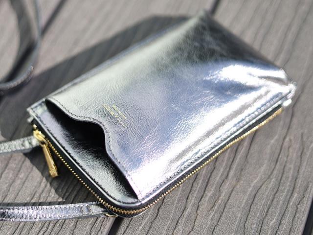 VIOLA d'ORO ヴィオラドーロ スマートフォンポシェット v-1307