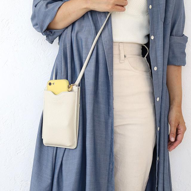 VIOLA d'ORO ヴィオラドーロ スマートフォンポシェット v-1345 イメージ