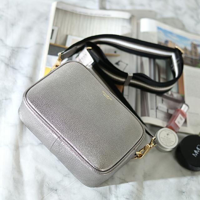 VIOLA d'ORO ヴィオラドーロ カメラバッグ v-1517