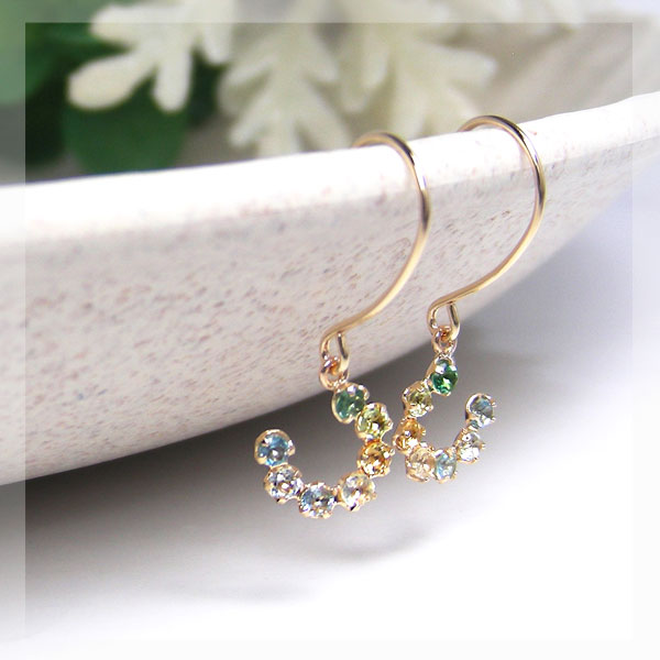 マルチカラー ホースシュー 馬蹄 フック ピアス K10YG ガーネット ロードライトガーネット ライトアメジスト タンザナイト ブルートパーズ ペリドット シトリン 10金 10k イエロー ゴールド 揺れるピアス