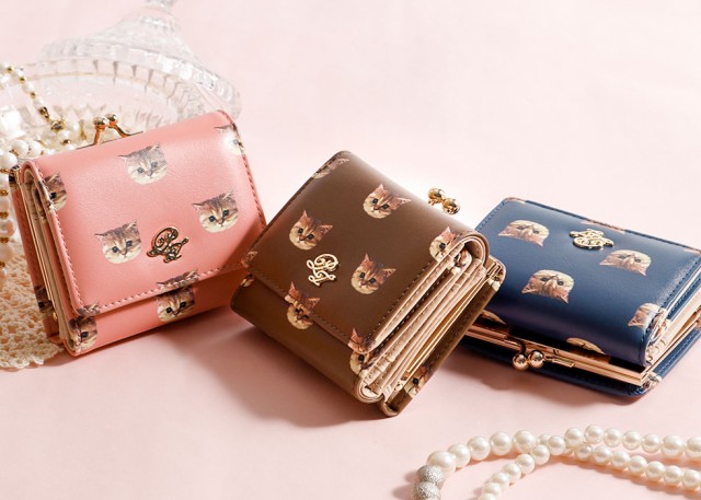 日本未入荷 入手困難 商品レビューで 5 ポール ジョー アクセソワ 三つ折り財布 Paul Joe Accessoires ヌネット合皮総柄 口金ミニ財布 Pja W312 アウトレット Arnabmobility Com