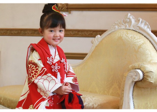 七五三 3歳 レンタル 女の子 被布着物8点セット 生成りと赤の