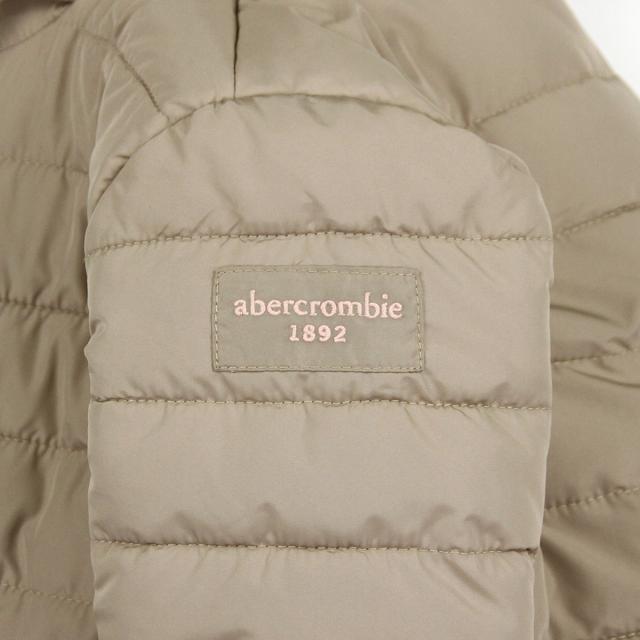 abercrombie_girls_2.jpg